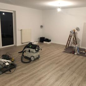 frisch verlegter Fußboden